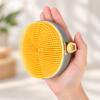 Waschbürste mit Shampoo-Behälter