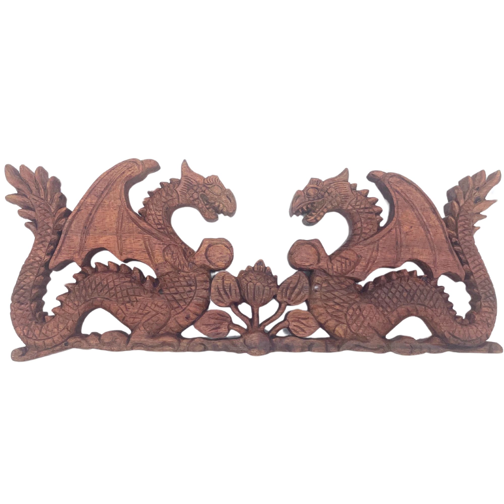 Geschnitzte Wanddekoration aus Suarholz – Zwei Drachen, 40 × 15 cm